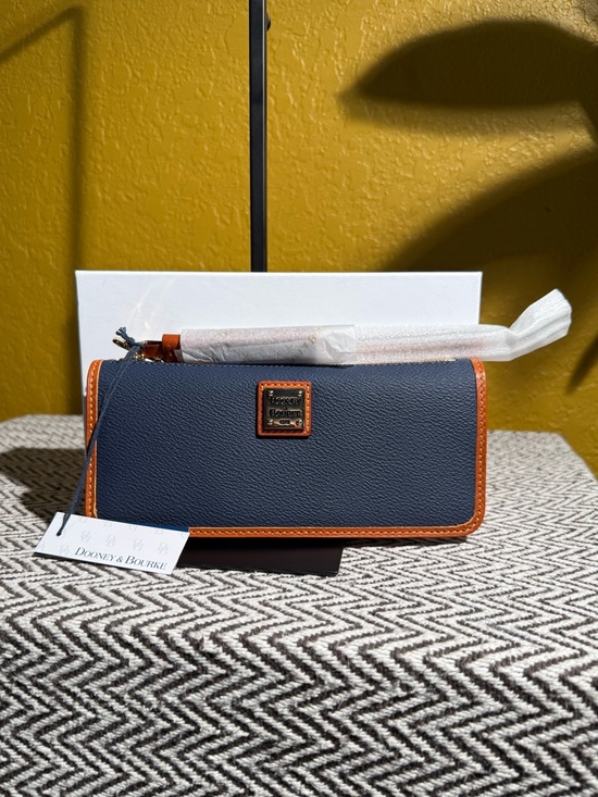Dooney & Bourke Handbags - Dooney & Bourke Pebble Grain Kirby Tatum Slim Wallet / Wristlet